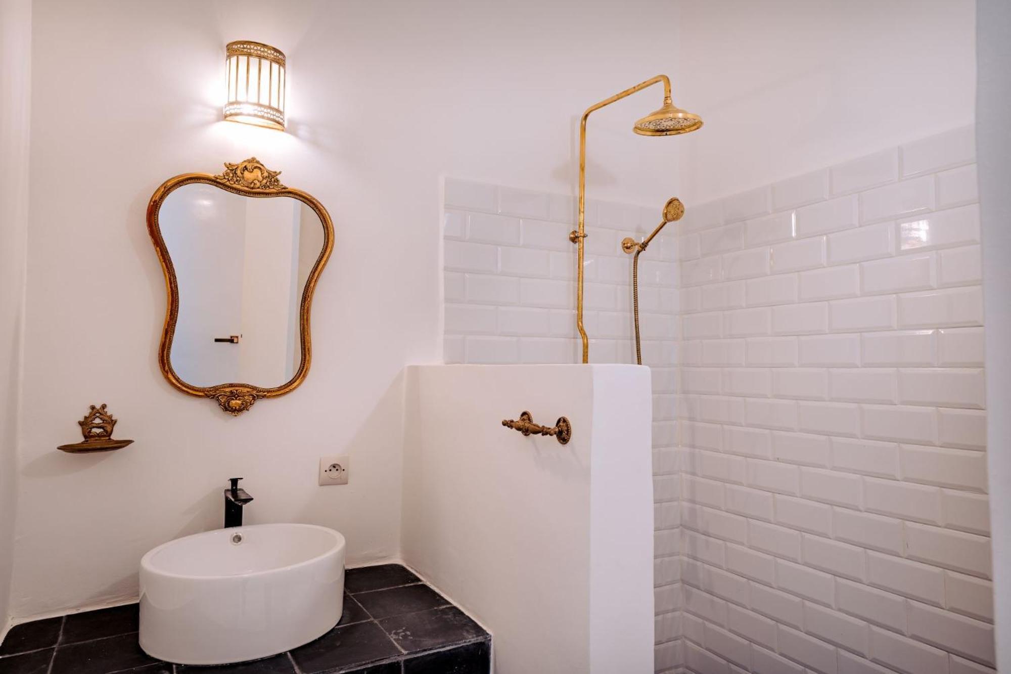 Ali Baba Infinity Hotel Szavíra Kültér fotó