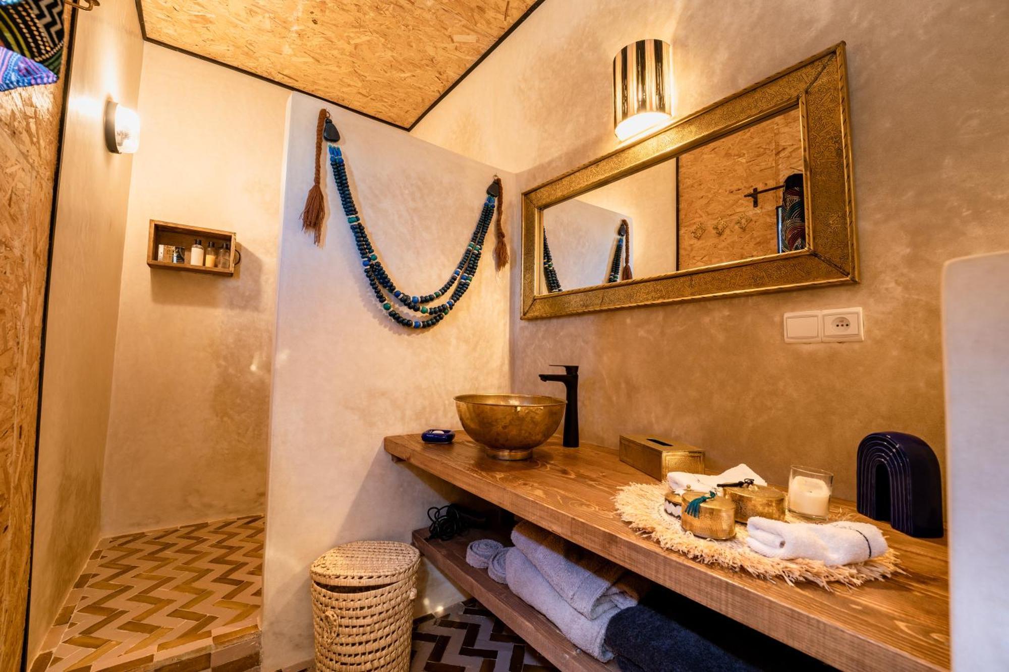 Ali Baba Infinity Hotel Szavíra Kültér fotó